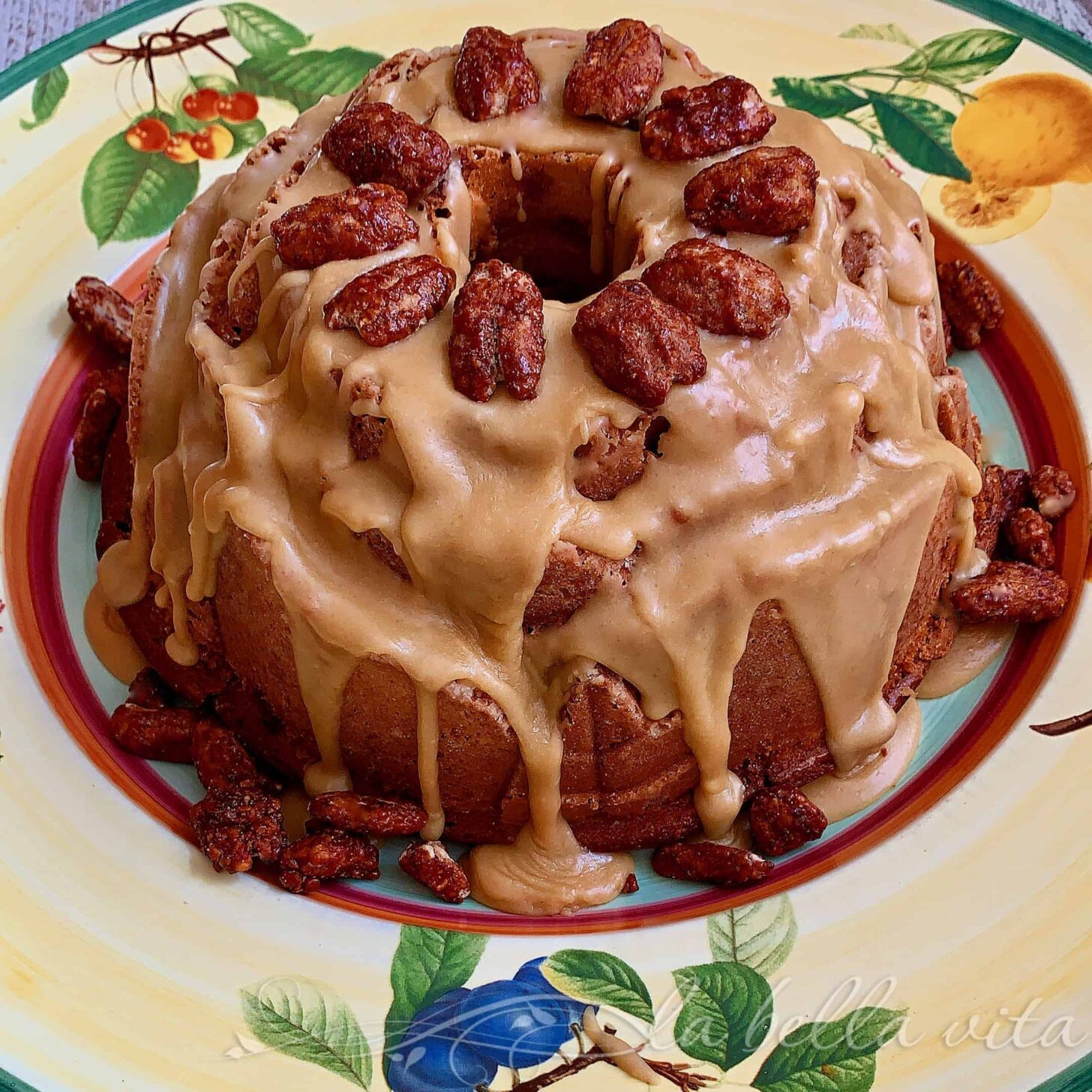 Praline Pecan Bundt Cake - La Bella Vita Cucina